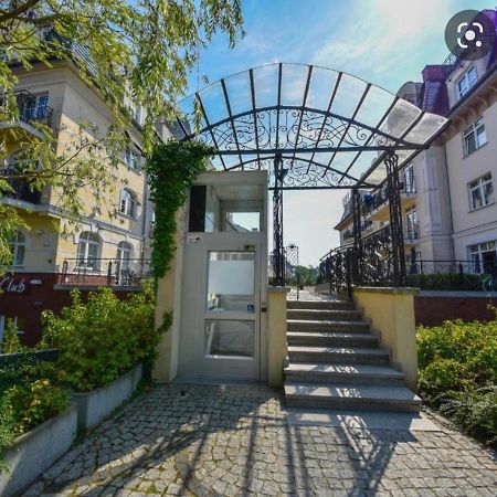 Apartament Korona Krolow 슈비노우이스쳬 외부 사진